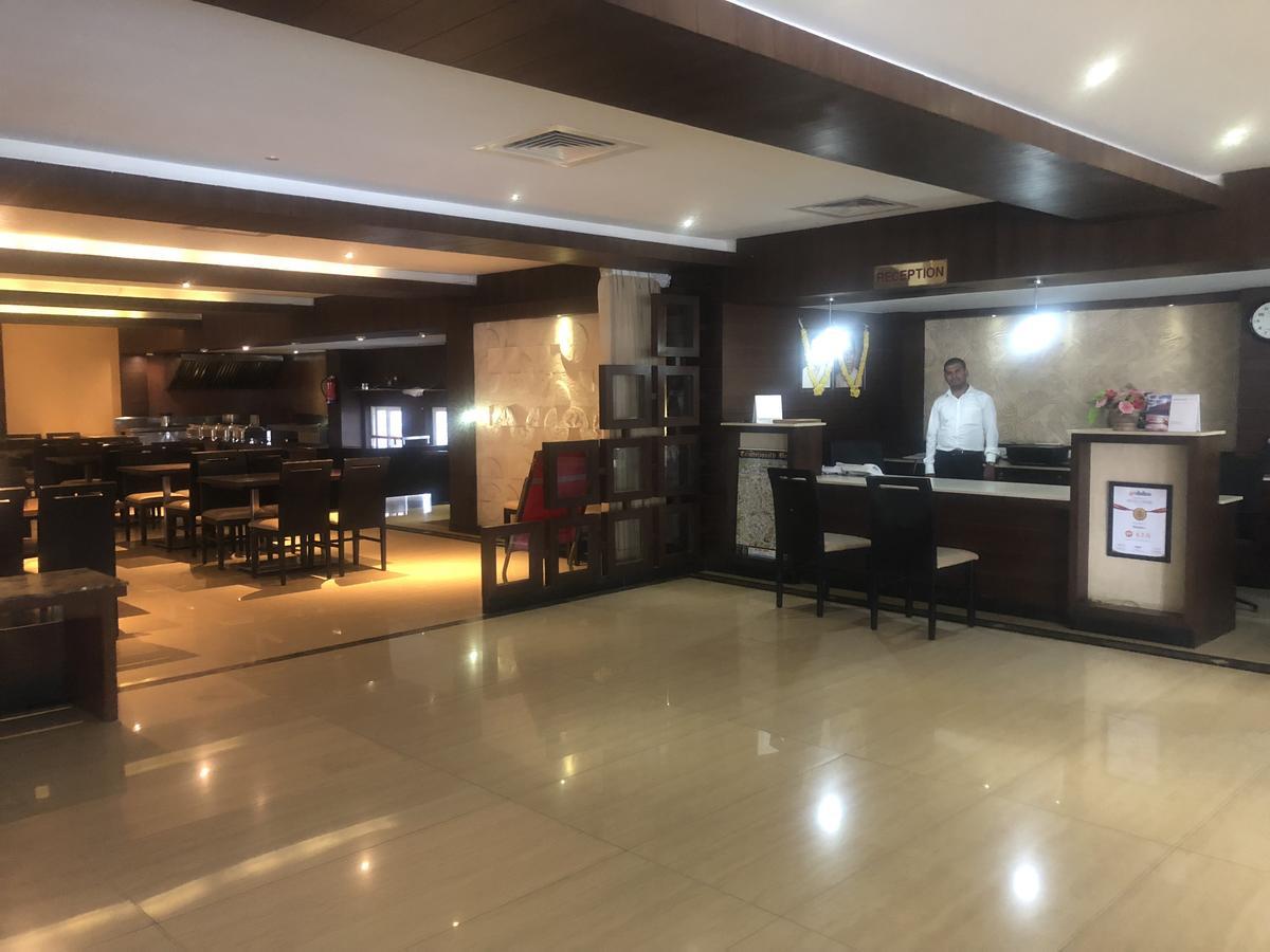 Hotel Shaans Tiruchirappalli Ngoại thất bức ảnh